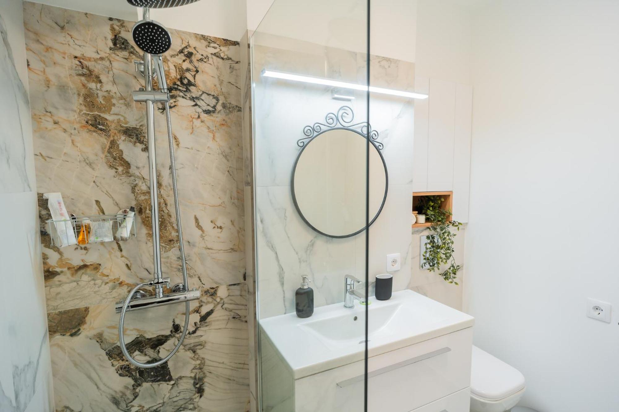 Urban Pearl - Old Town - Unique 4Br/3Ba Apartment Bukarest Kültér fotó