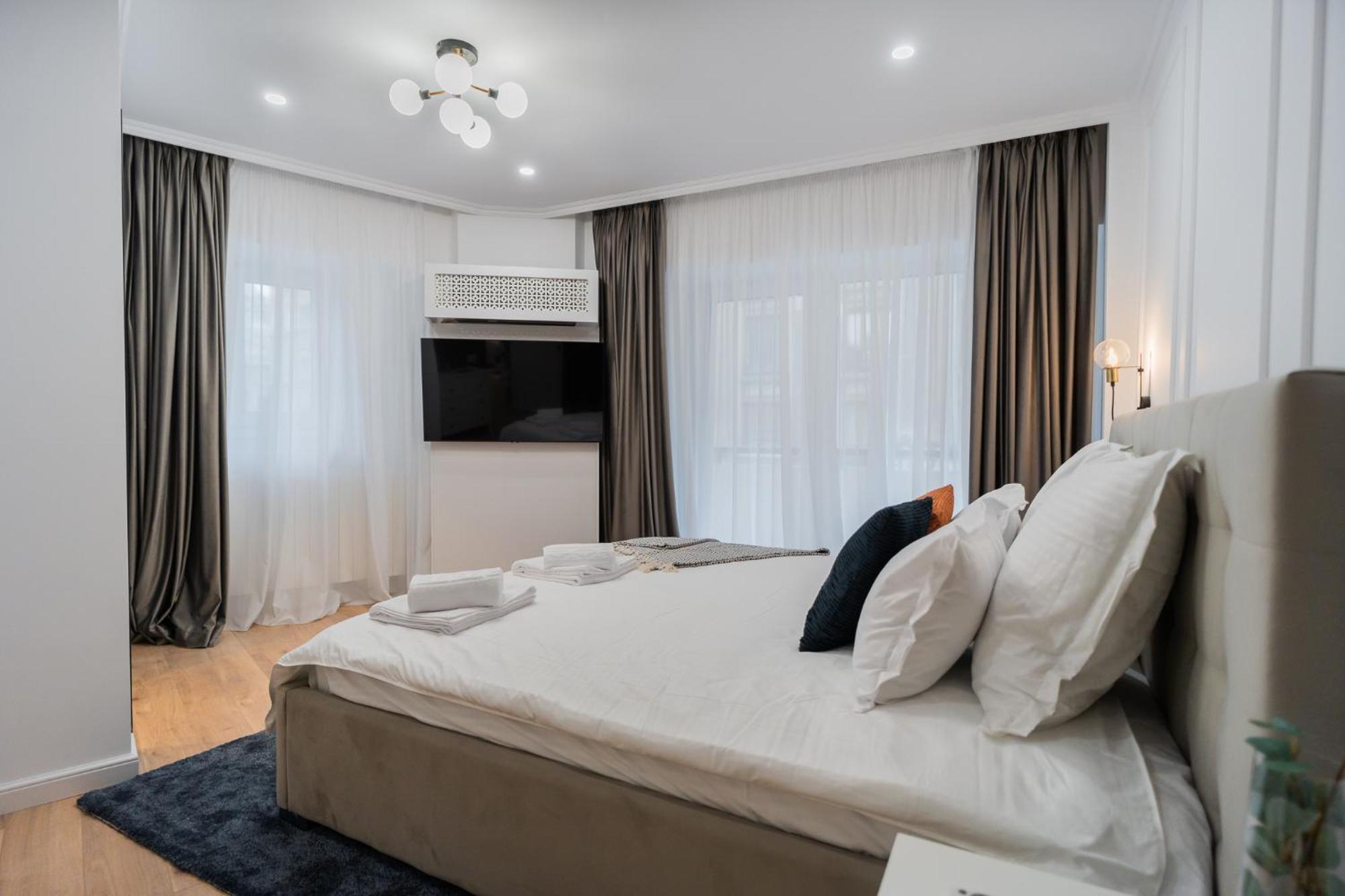 Urban Pearl - Old Town - Unique 4Br/3Ba Apartment Bukarest Kültér fotó
