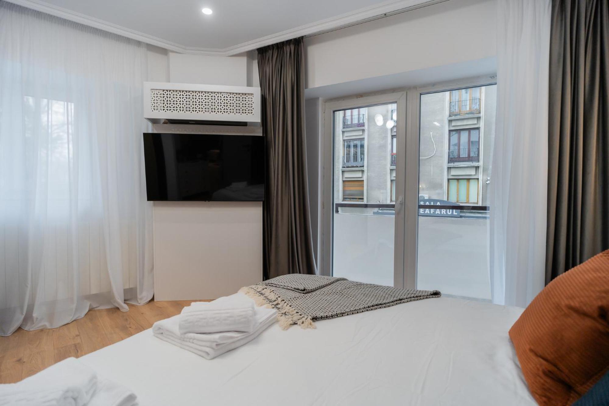 Urban Pearl - Old Town - Unique 4Br/3Ba Apartment Bukarest Kültér fotó