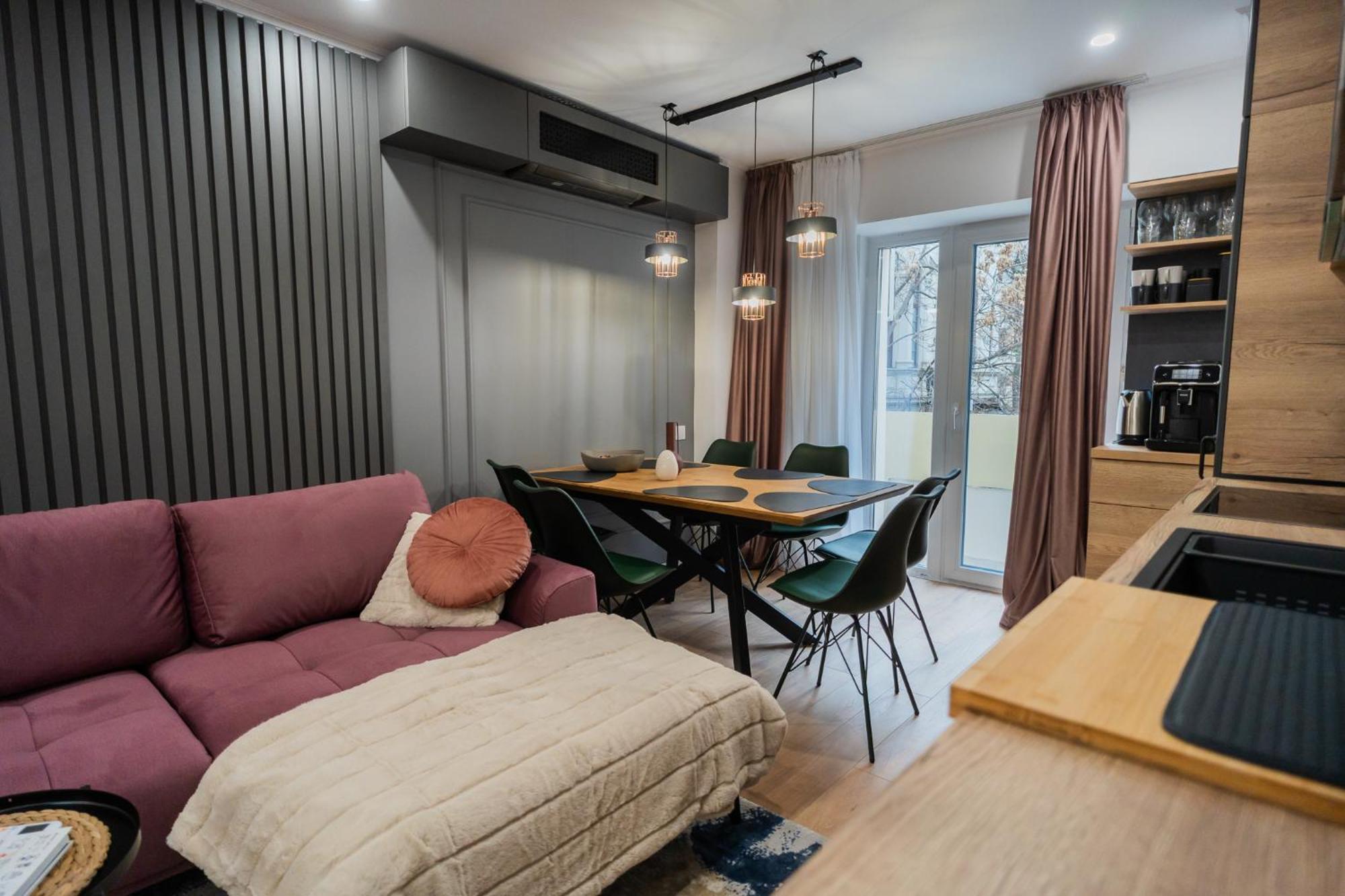 Urban Pearl - Old Town - Unique 4Br/3Ba Apartment Bukarest Kültér fotó